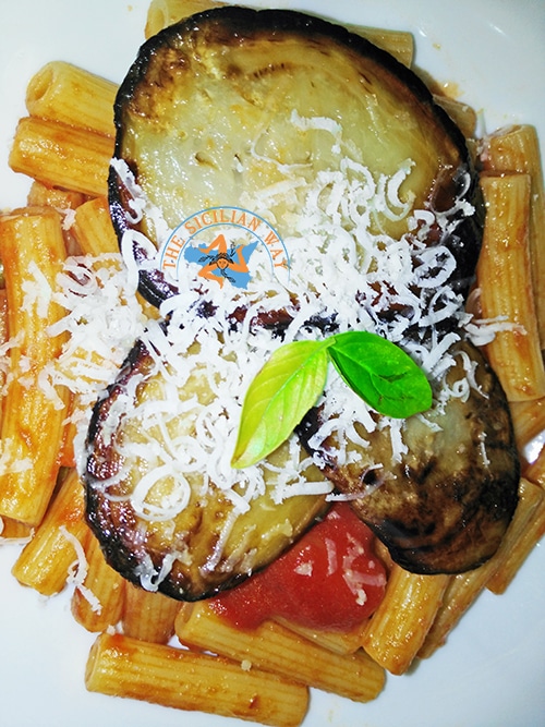 Pasta alla Norma siciliana | Ricetta facile
