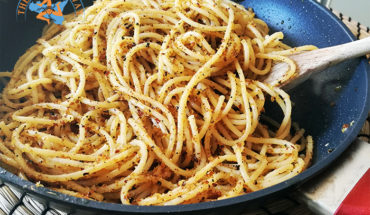 Ricetta: Spaghetti con la mollica (pasta ca' muddica atturrata)