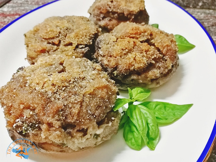 Funghi ripieni alla siciliana gratinati al forno | Ricetta facile